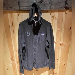 XXL Patagonia Men's R1 Air Hooded Fleece midlayer